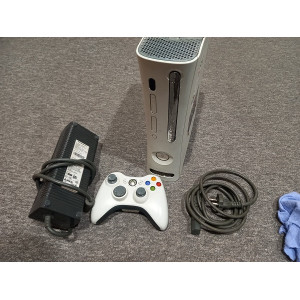 Konsola Xbox360 FAT Microsoft używana